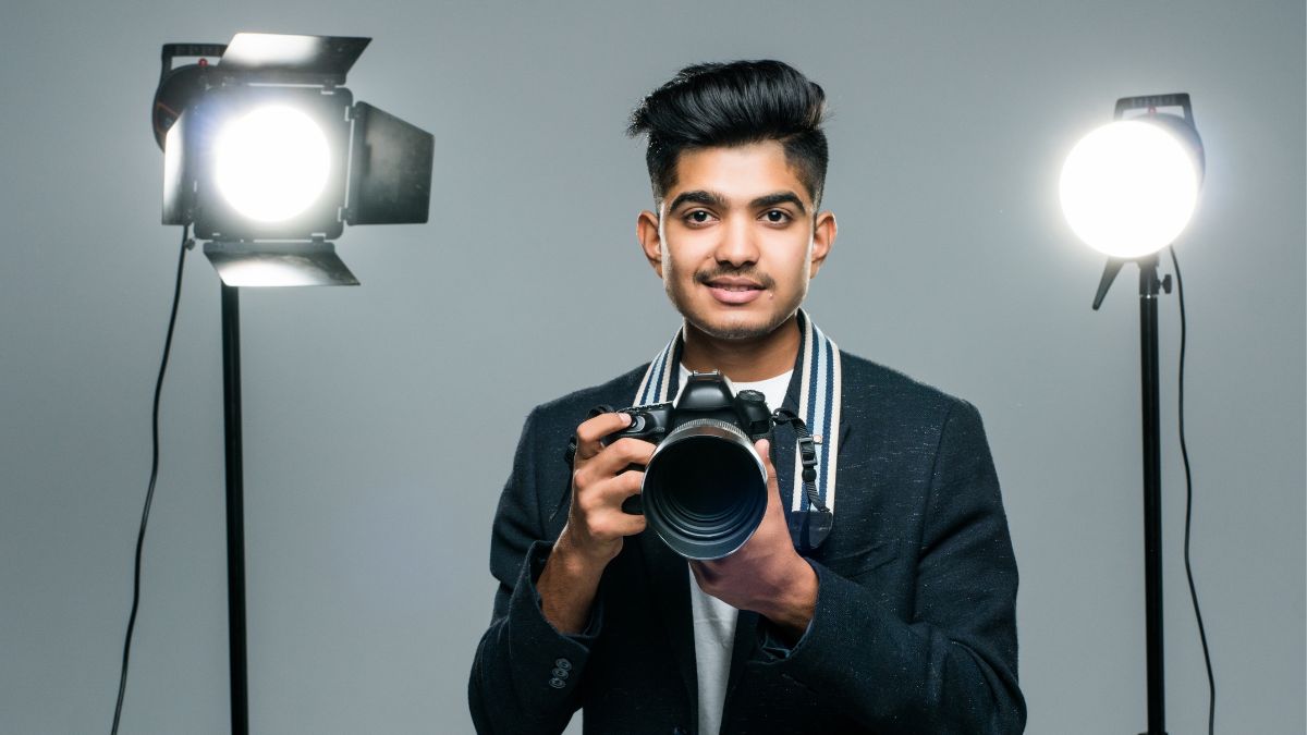 Hobo.Video - 10 Best B2B Influencer Marketing Agency in India, 2025- Photographer taking photos