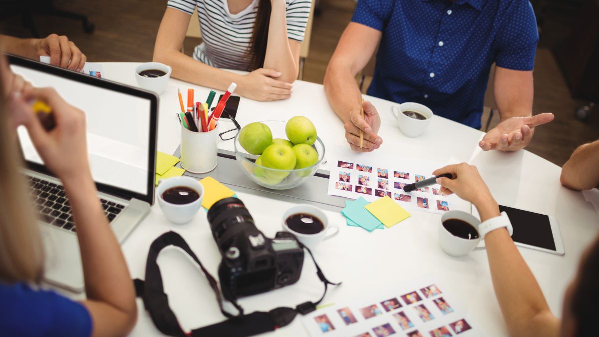 Hobo.Video - What is a PR Agency? Complete Beginner’s Guide - PR agency