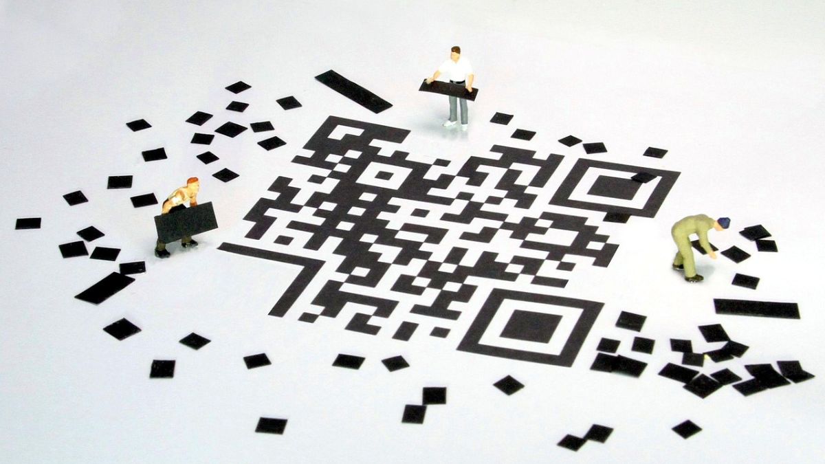 Hobo.Video - Are QR Codes Dead - QR Scan