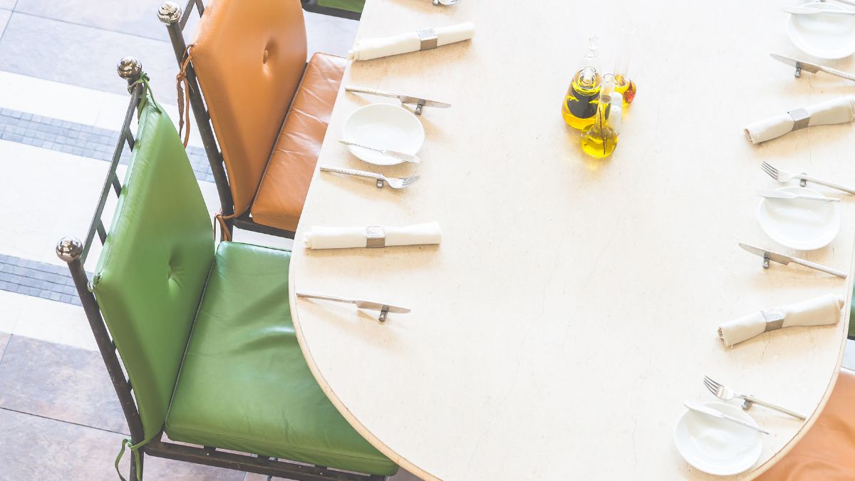 Hobo.Video – Table Branding Success – Table Display