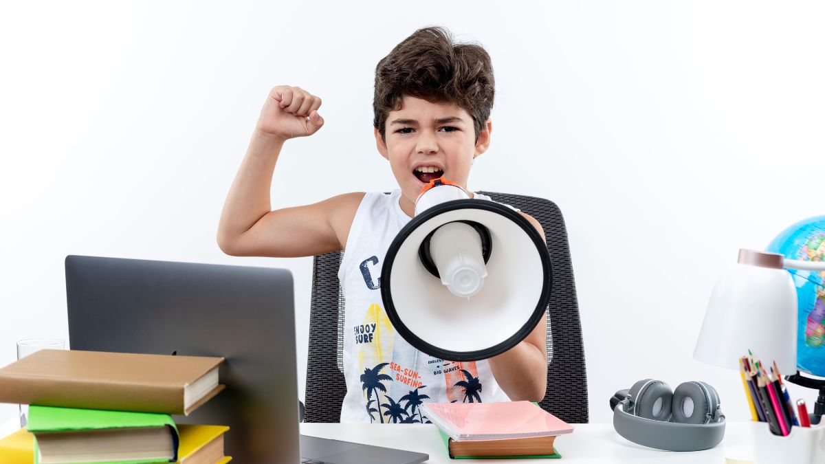 Hobo.Video-Why Digital Campaigns Are Key for Modern School Branding-Information to the Audience