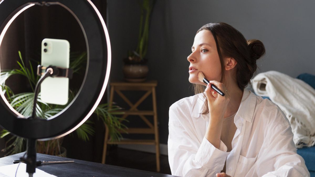 Hobo.Video- Top Skincare Influencers in the United Kingdom in 2025.