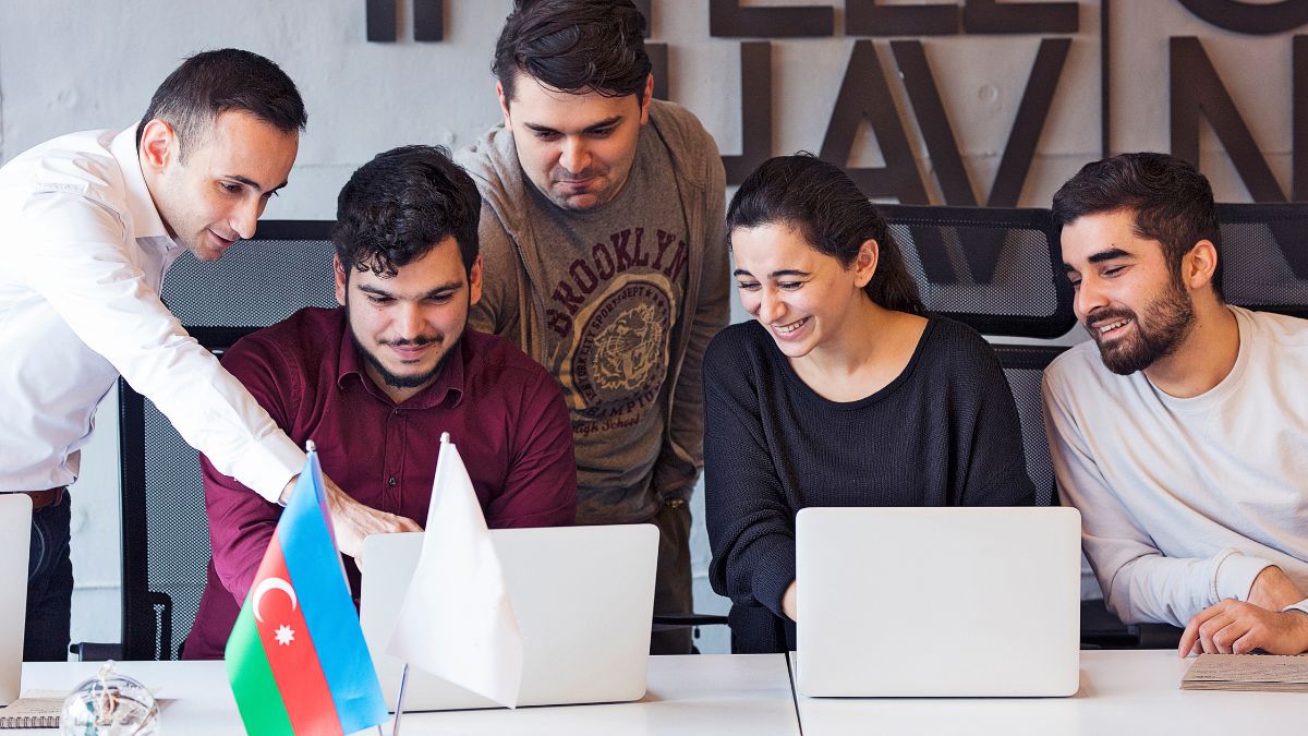 Hobo.Video-How Girish Mathrubootham Builds Cultures That Drive Faster SaaS Growth-Information for the audience