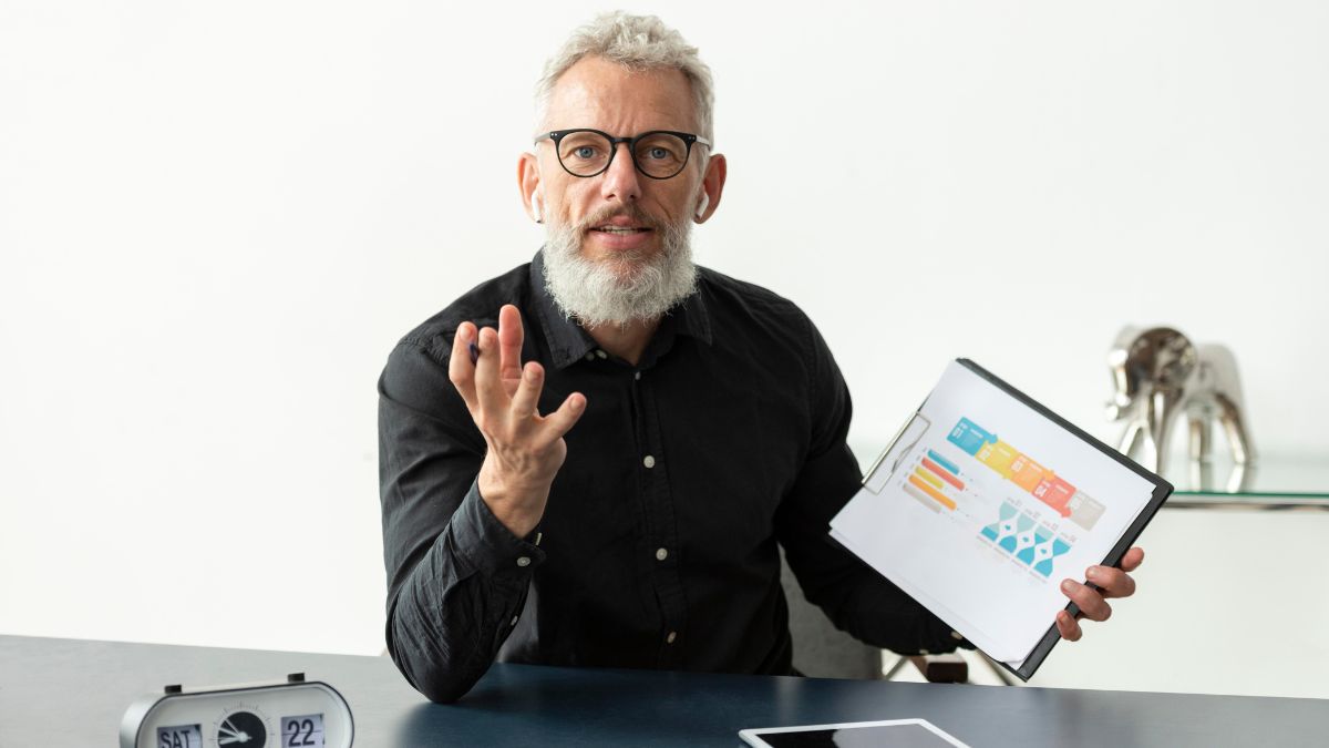 Hobo.Video-How Founders Are Using AI Marketing Tools to Cut CAC in 2025-Guide for the Brands