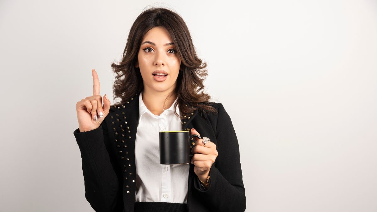 Hobo.Video-Why Yes Madam and Mcaffeine Choose Tanya Mittal After Bigg Boss-Information for the audience