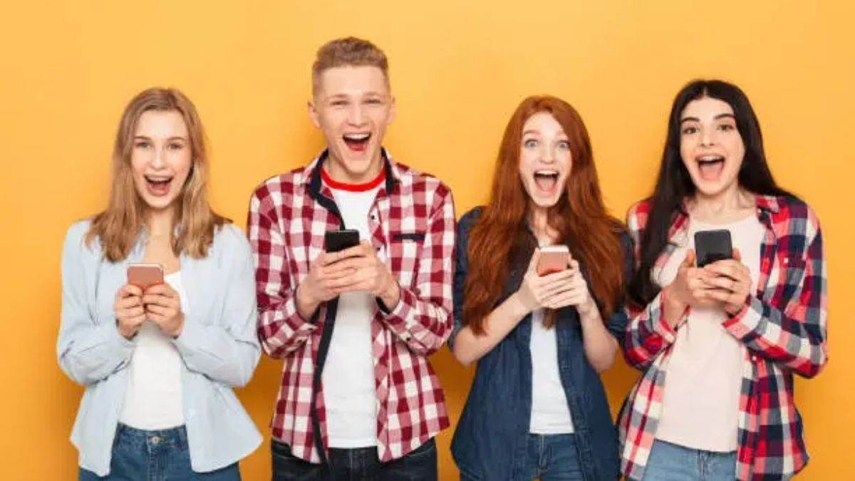 Hobo.Video- What Does “W” Mean on Social Media? Definition, Usage, and Examples