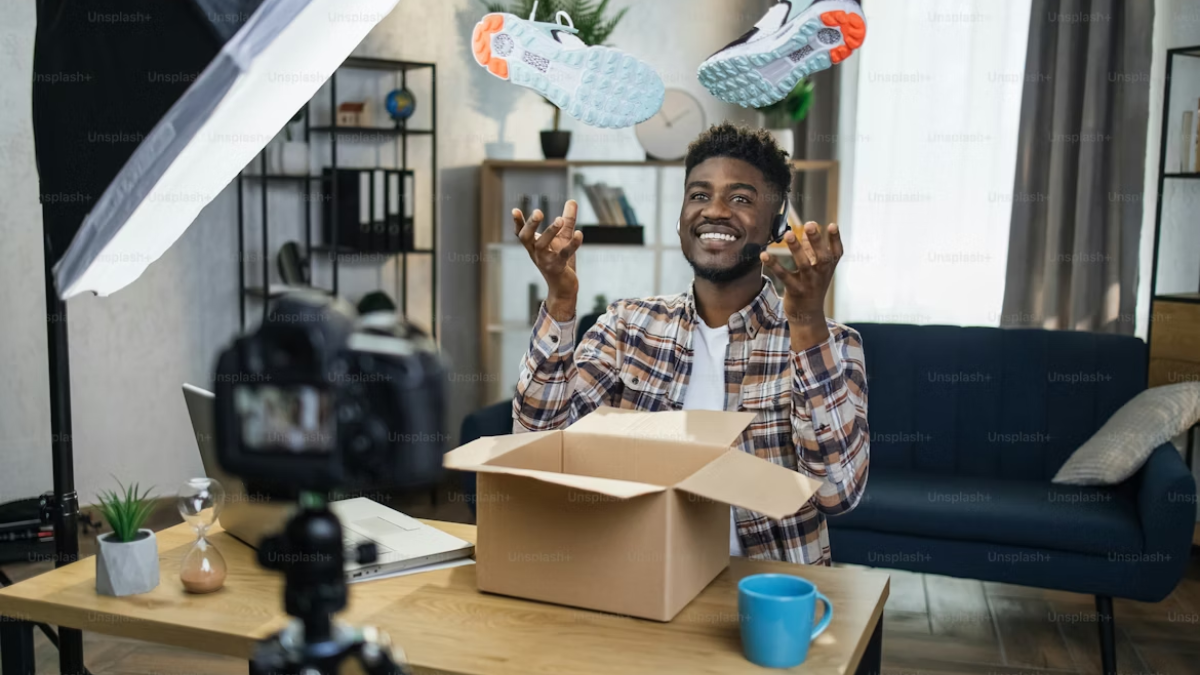 Hobo.Video - How to Run a Product Unboxing Campaign with Influencers India - influencer unboxing campaign India