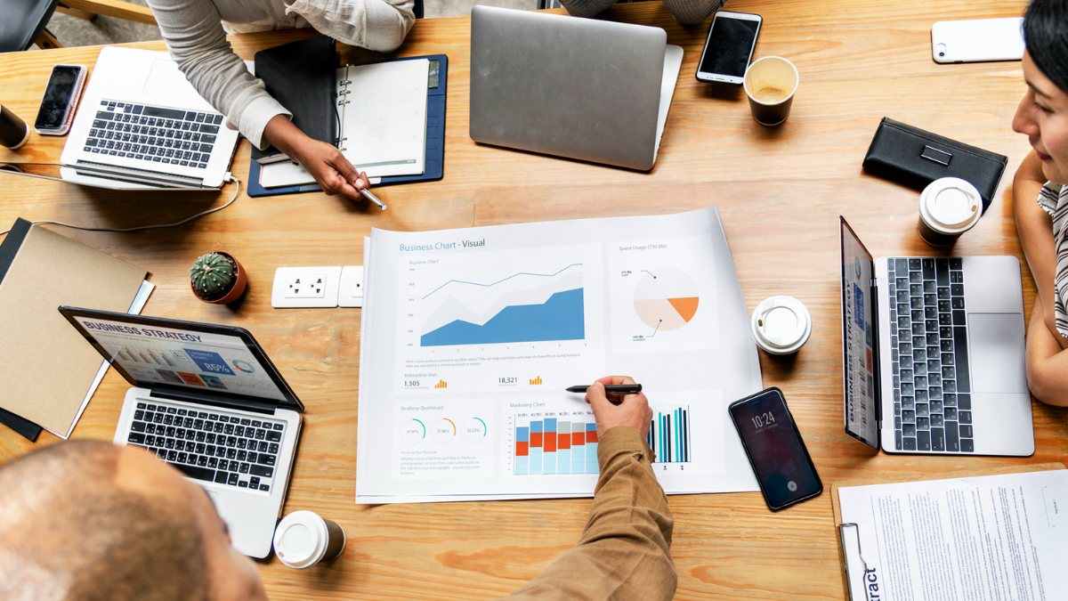 Hobo.Video - How to choose a performance marketing agency for small businesses - Performance Marketing Agency for SMEs