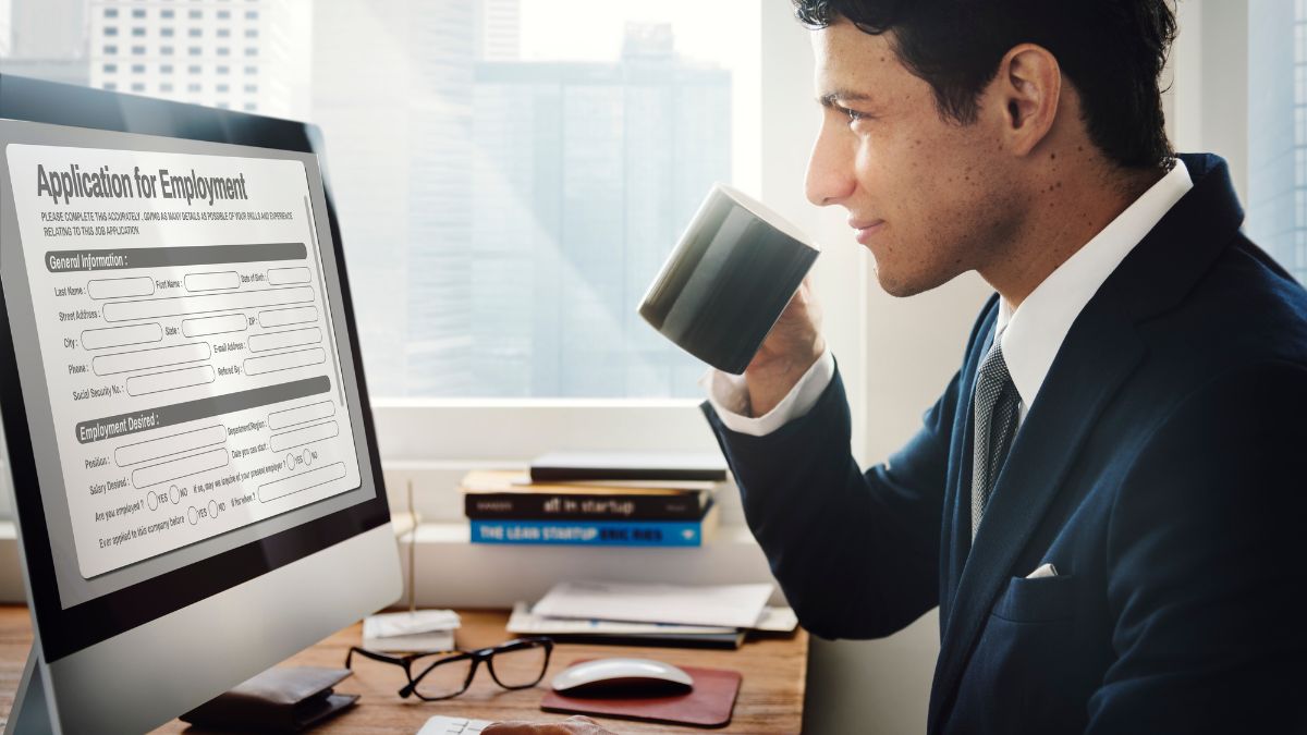 Hobo.Video - The Founder's Guide to Unscripted, High-Trust LinkedIn Content - LinkedIn Content