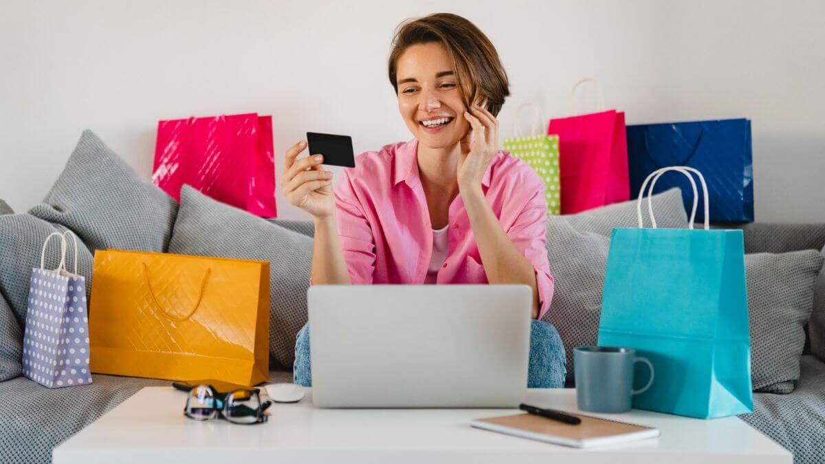 Hobo.Video - The Future of Marketing: How Consumer Behaviour Will Change in 2027 - Online Consumer