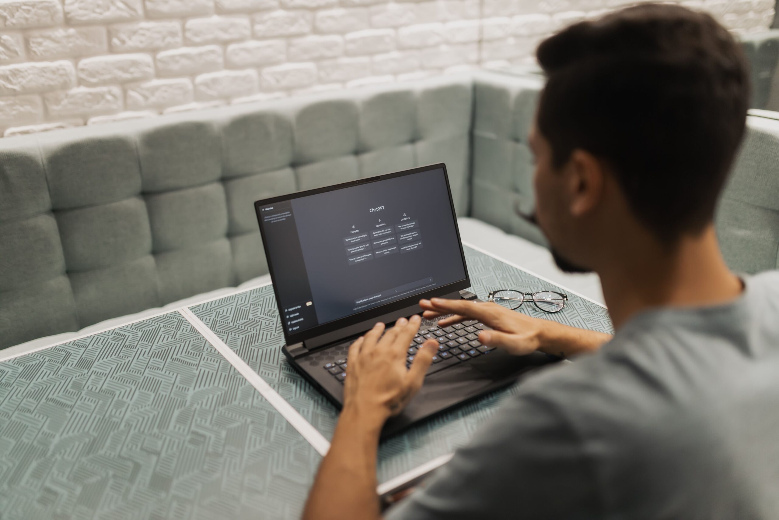 Intelligent marketing technology transforming traditional marketing automation through AI, predictive analytics, data-driven insights, and smarter campaign decisions.