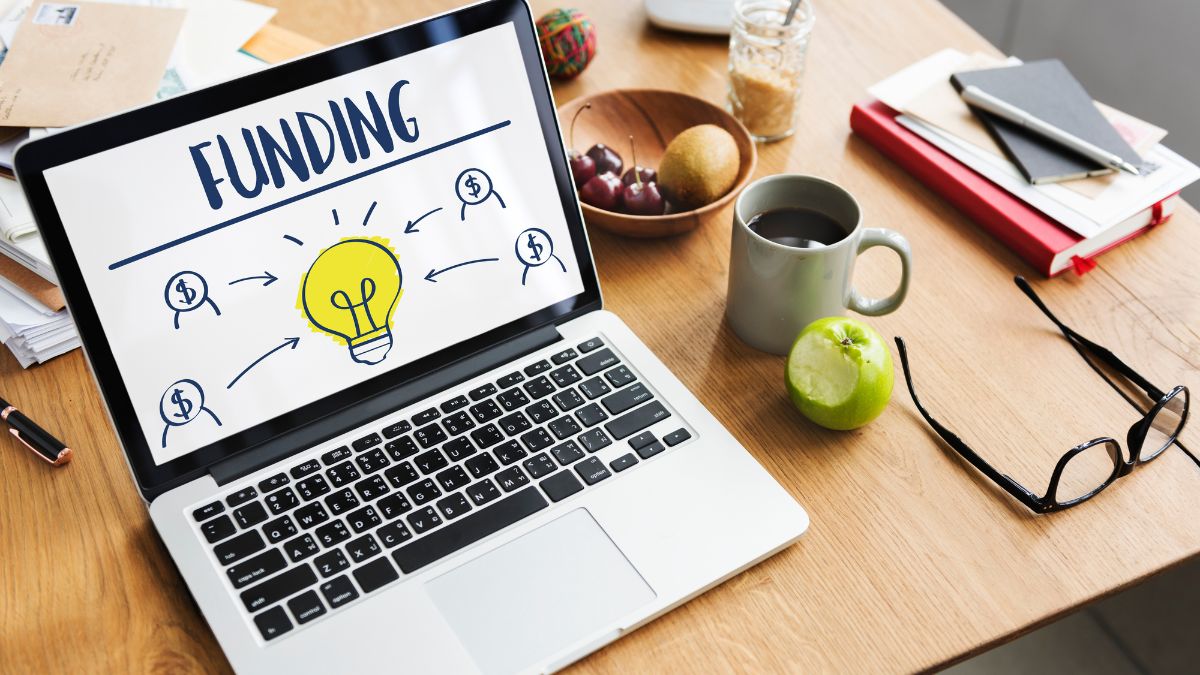 Hobo.Video - Top Funding Platforms for Young Entrepreneurs in India - Funding written on laptop