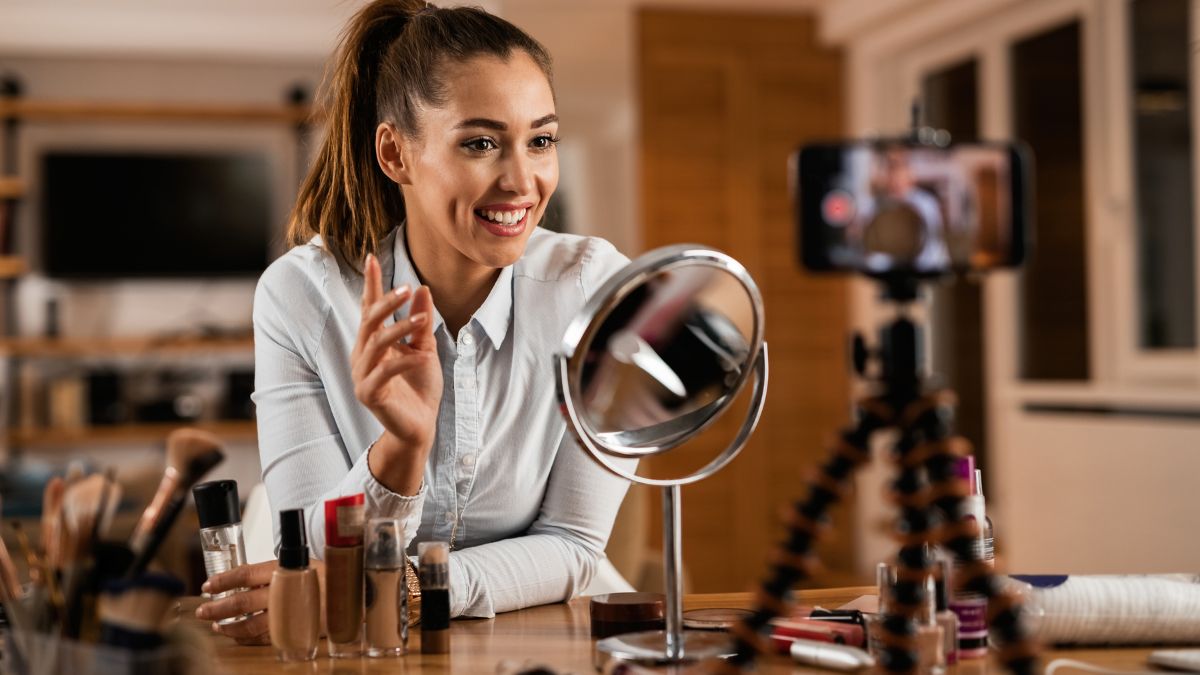 Hobo.Video - 7 Benefits of Using Barter Influencers - Beauty influencer