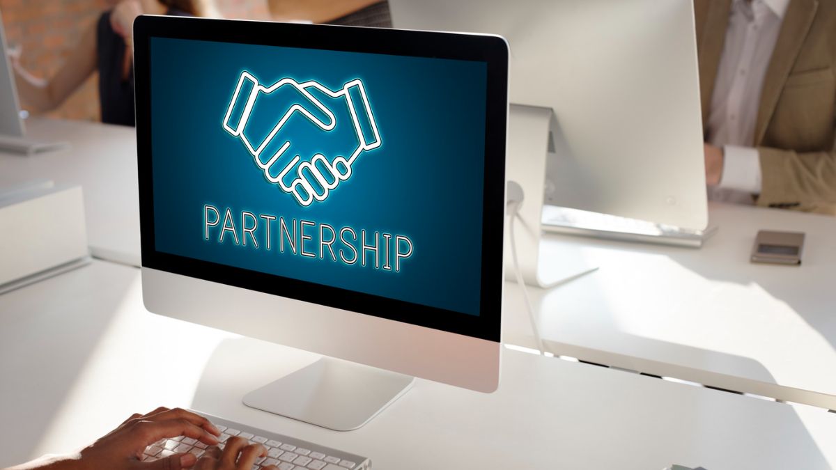 Hobo.Video - Tips for Long-Term Partnerships with Bangladeshi YouTubers - Partnership