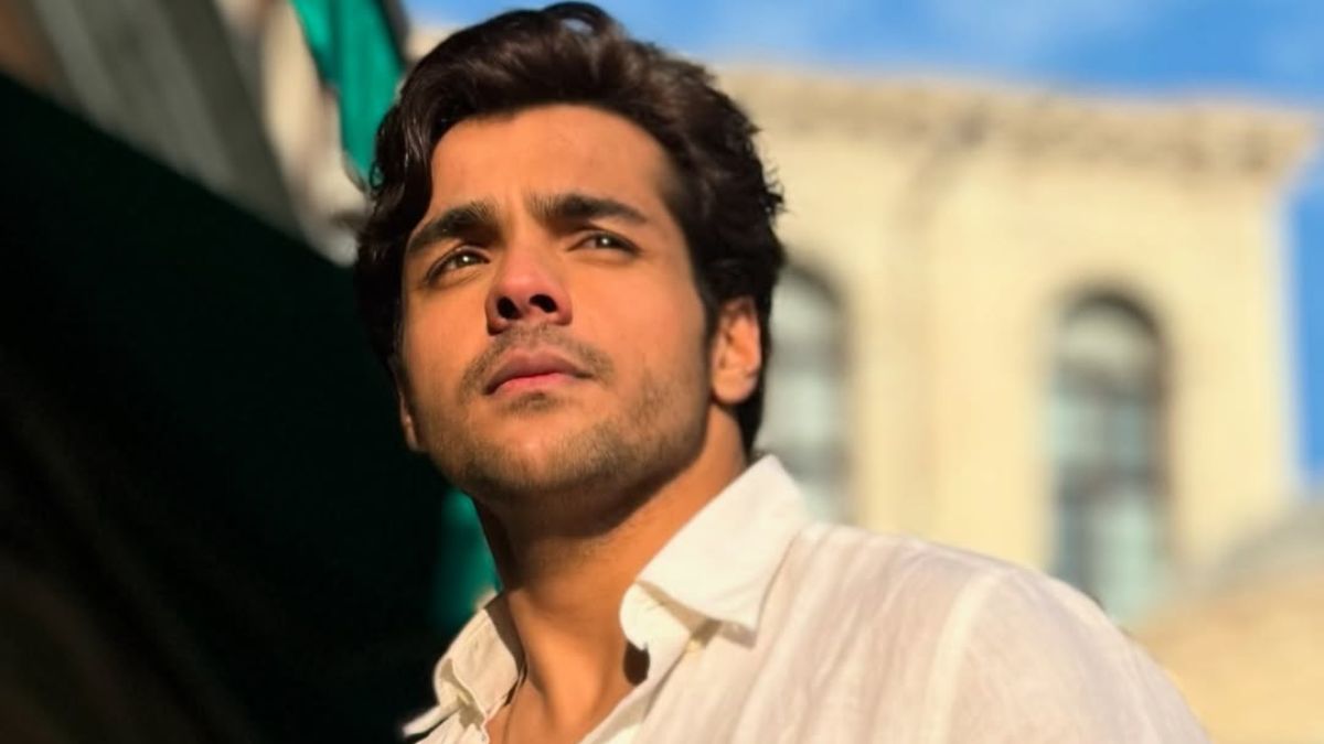 Hobo.Video - Top Entertainment YouTubers in India in 2025 - Ashish Chanchlani