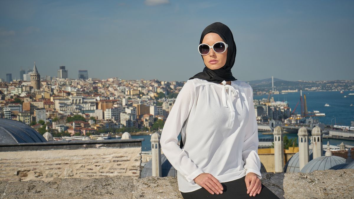 Hobo.Video-Top Female Models in the UAE in 2025-Information for the audience