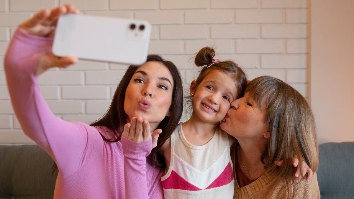 Hobo.Video-How Family Influencer Content Evolved After Mormon MomTok-Information to the audience